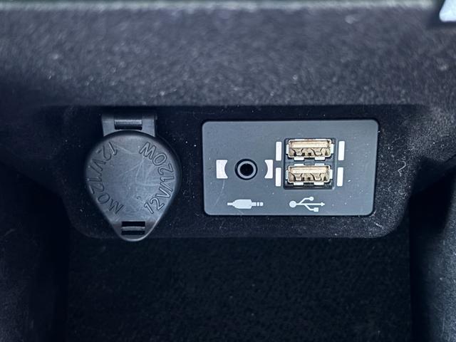 ＮＸ ＮＸ３００ｈ　スパイス＆シック　ワンオーナー／ユーザー買取車両／メーカーナビ／地デジＴＶ／バック＆サイドカメラ／エアシート＆シートヒーター／メモリー付パワーシート／パワーバックドア／ＥＴＣ２．０／３眼ヘッドライト／ＢＳＭ／（37枚目）