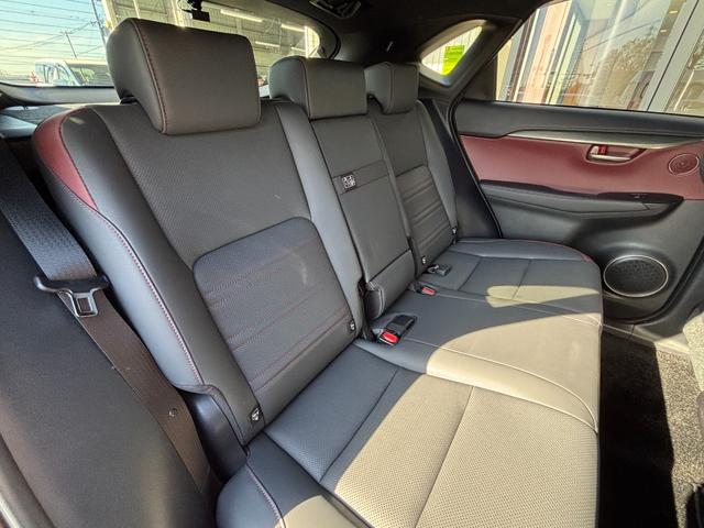 ＮＸ ＮＸ３００ｈ　スパイス＆シック　ワンオーナー／ユーザー買取車両／メーカーナビ／地デジＴＶ／バック＆サイドカメラ／エアシート＆シートヒーター／メモリー付パワーシート／パワーバックドア／ＥＴＣ２．０／３眼ヘッドライト／ＢＳＭ／（50枚目）