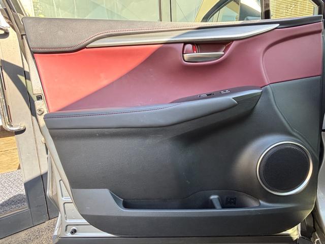 ＮＸ ＮＸ３００ｈ　スパイス＆シック　ワンオーナー／ユーザー買取車両／メーカーナビ／地デジＴＶ／バック＆サイドカメラ／エアシート＆シートヒーター／メモリー付パワーシート／パワーバックドア／ＥＴＣ２．０／３眼ヘッドライト／ＢＳＭ／（56枚目）