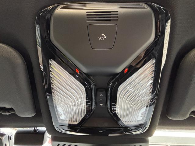 Ｘ３ ｘＤｒｉｖｅ　２０ｄ　Ｍスポーツ　サンルーフ／サウンドパッケージ／ハーマンカードンサラウンドサウンドシステム／ステアリングヒーター／オプション２０インチアルミ／メーカーナビ／ＴＶ／３６０度カメラ／ワイヤレス充電／ブラウンレザー／（12枚目）
