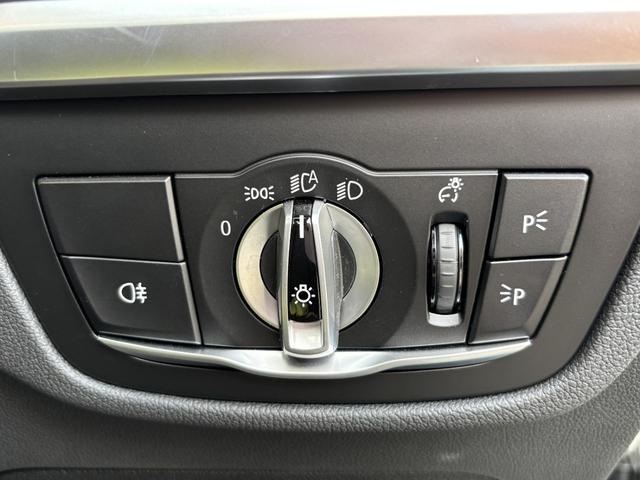 Ｘ３ ｘＤｒｉｖｅ　２０ｄ　Ｍスポーツ　サンルーフ／サウンドパッケージ／ハーマンカードンサラウンドサウンドシステム／ステアリングヒーター／オプション２０インチアルミ／メーカーナビ／ＴＶ／３６０度カメラ／ワイヤレス充電／ブラウンレザー／（30枚目）