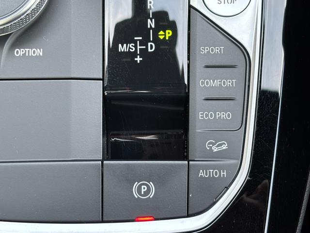 Ｘ３ ｘＤｒｉｖｅ　２０ｄ　Ｍスポーツ　サンルーフ／サウンドパッケージ／ハーマンカードンサラウンドサウンドシステム／ステアリングヒーター／オプション２０インチアルミ／メーカーナビ／ＴＶ／３６０度カメラ／ワイヤレス充電／ブラウンレザー／（31枚目）