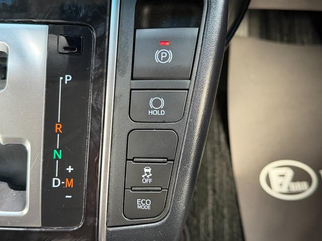 アルファード ２．５Ｓ　純正９インチナビ／バックカメラ／クリアランスソナー／オートクルーズコントロール／プリクラッシュセーフティー／レーンキープアシスト／両側パワースライドドア／ドラレコ／ＥＴＣ／ステアリングスイッチ／（24枚目）