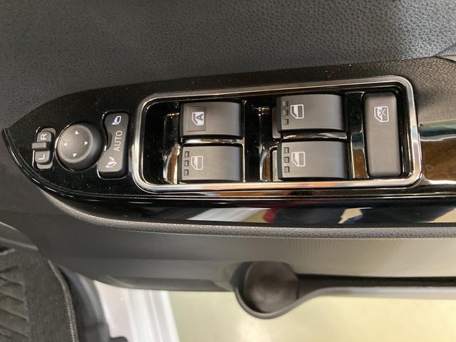 カスタムRS スマートアシスト付き 4WD 衝突被害軽減ブレーキ 前後誤発進抑制ブレーキ ターボ キーフリーシステム プッシュボタンスタート オートエアコン オートライト 両側パワースライドドア(27枚目)