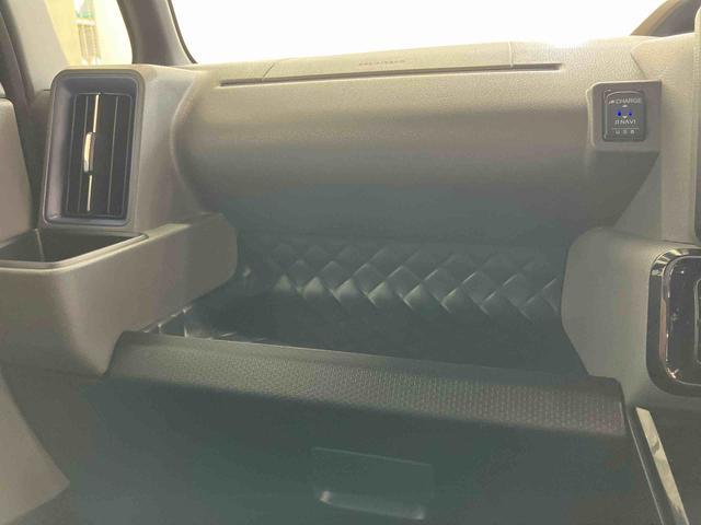 タント カスタムＸセレクション　ナビゲーションシステム付き　バックカメラ付き　シートヒーター　フルタイム４ＷＤ　両側電動スライドドア　キーフリーシステム　コーナーセンサー　オートライト・ハイビーム　アルミホイール（9枚目）