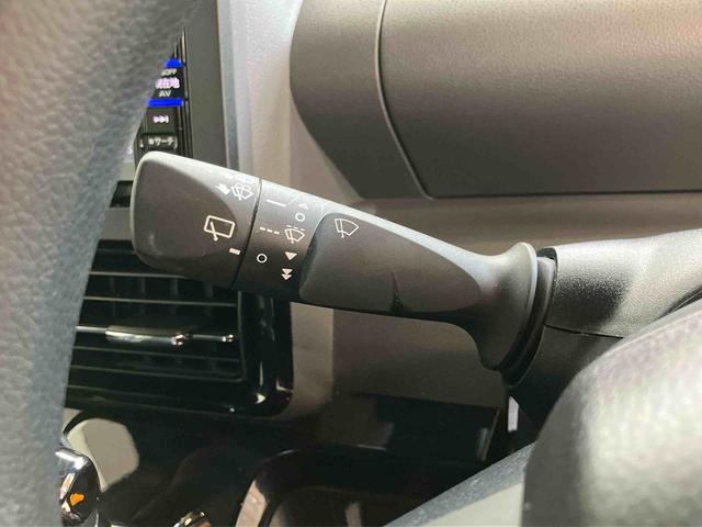 タント カスタムＸセレクション　ナビゲーションシステム付き　バックカメラ付き　シートヒーター　フルタイム４ＷＤ　両側電動スライドドア　キーフリーシステム　コーナーセンサー　オートライト・ハイビーム　アルミホイール（15枚目）