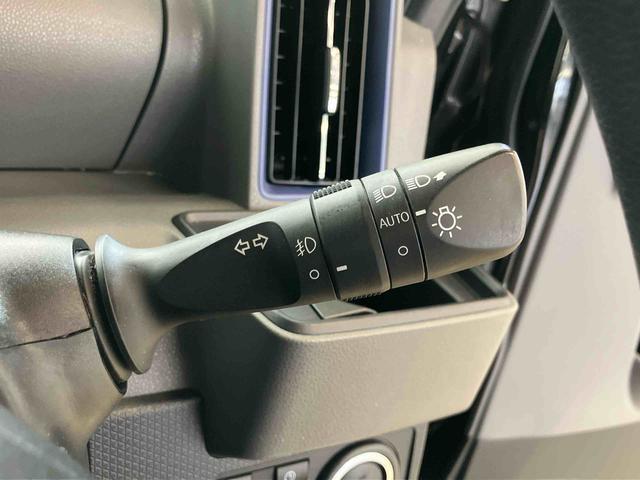 タント カスタムＸセレクション　ナビゲーションシステム付き　バックカメラ付き　シートヒーター　フルタイム４ＷＤ　両側電動スライドドア　キーフリーシステム　コーナーセンサー　オートライト・ハイビーム　アルミホイール（16枚目）