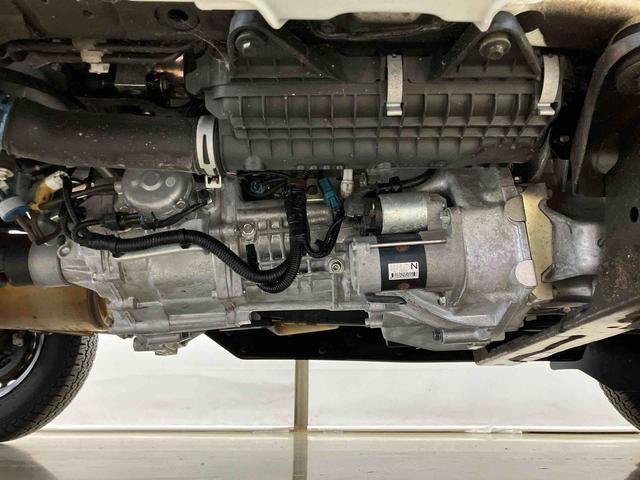 ハイゼットトラック スタンダード　農用スペシャル　スマートアシスト付き　パートタイム４ＷＤ　ラジオ付き　オートライト・ハイビーム　衝突回避支援ブレーキ　誤発進抑制制御機能　ＭＴ車　コーナーセンサー　アイドリングストップ（6枚目）