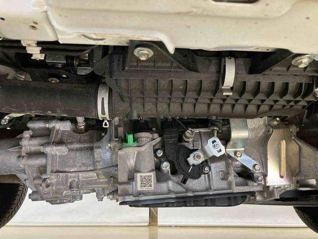 ハイゼットトラック スタンダード　スマートアシスト付き　パートタイム４ＷＤ　ラジオ付き　オートライト・ハイビーム　衝突回避支援ブレーキ　誤発進抑制制御機能　コーナーセンサー　アイドリングストップ（6枚目）