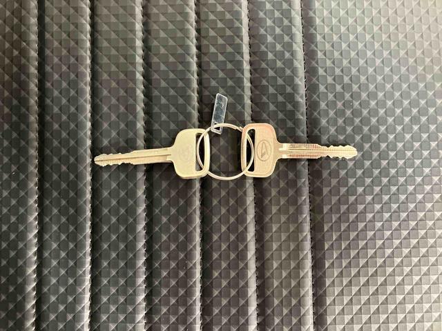 ハイゼットトラック スタンダード　スマートアシスト付き　パートタイム４ＷＤ　ラジオ付き　オートライト・ハイビーム　衝突回避支援ブレーキ　誤発進抑制制御機能　コーナーセンサー　アイドリングストップ（24枚目）