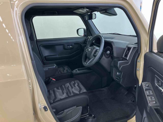 タフト G ダーククロムベンチャー スマートアシスト付き シートヒーター スカイフィールトップ 電動パーキングブレーキ コーナーセンサー オートライト・ハイビーム LEDヘッドランプ キーフリー アルミホイール(8枚目)