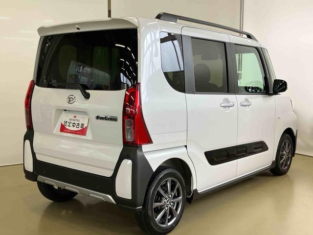 タント ファンクロス　スマートアシスト付き　オートライト・ハイビーム　ＬＥＤヘッドランプ　コーナーセンサー　両側電動スライドドア　電動パーキングブレーキ　ブレーキホールドシステム　キーフリーシステム（4枚目）