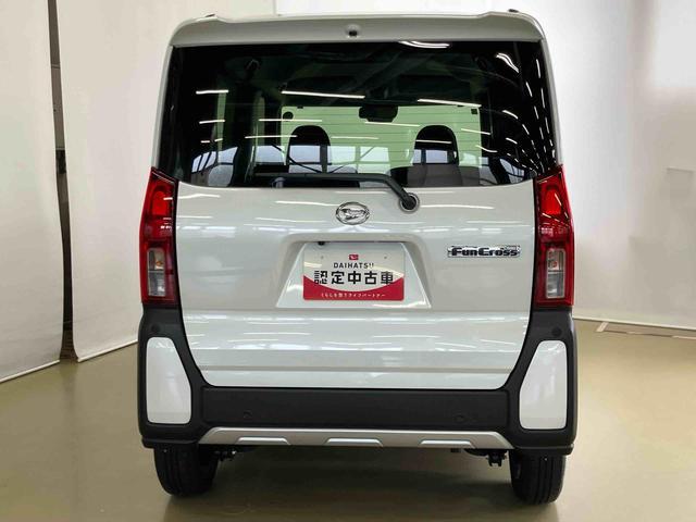 タント ファンクロス　スマートアシスト付き　オートライト・ハイビーム　ＬＥＤヘッドランプ　コーナーセンサー　両側電動スライドドア　電動パーキングブレーキ　ブレーキホールドシステム　キーフリーシステム（5枚目）