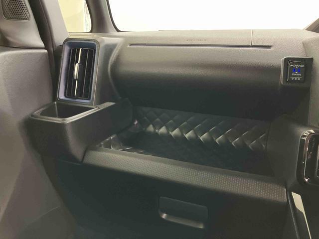 タント カスタムＲＳスタイルセレクション　スマートアシスト付き　ナビゲーションシステム付き　パノラマモニター付き　ドライブレコーダー付き　ＥＴＣ付き　両側電動スライドドア　キーフリーシステム　シートヒーター　ステアリングスイッチ（9枚目）