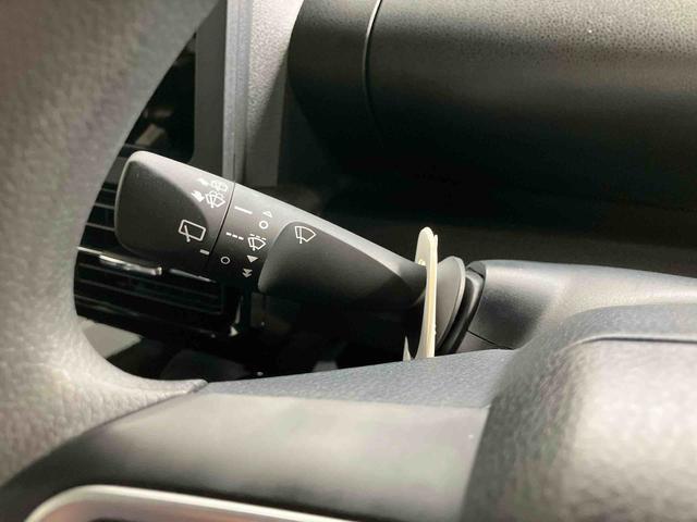 タント カスタムＸ　スマートアシスト付き　オートライト・ハイビーム　ＬＥＤヘッドランプ　コーナーセンサー　両側電動スライドドア　電動パーキングブレーキ　ブレーキホールドシステム　キーフリーシステム（13枚目）