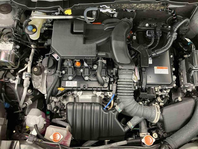 ロッキー プレミアムＧ　ＨＥＶ　スマートアシスト付き　ＨＥＶ車　パノラマカメラ付き　コーナーセンサー　キーフリーシステム　オートライト・ハイビーム　ステアリングスイッチ　アダプティブクルーズコントロール　シートヒーター（27枚目）