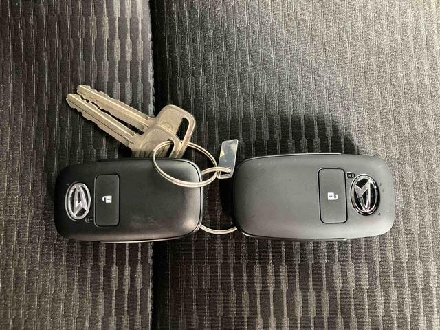 ハイゼットトラック ジャンボエクストラ スマートアシスト付き パートタイム4WD ラジオ付き オートライト・ハイビーム 衝突回避支援ブレーキ 誤発進抑制制御機能 MT車 コーナーセンサー アイドリングストップ(25枚目)