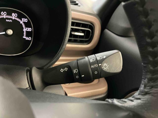 ムーヴキャンバス セオリーＧ　スマートアシスト付き　ホッとカップホルダー　コーナーセンサー　オートライト・ハイビーム　ＬＥＤヘッドランプ　キーフリー　両側電動スライドドア　電動パーキングブレーキ　ステアリングスイッチ（17枚目）