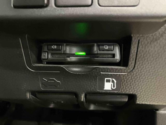 トール カスタムＧ　スマートアシスト付き　ナビゲーションシステム付き　パノラマモニター付き　ドライブレコーダー付き　ＥＴＣ付き　アダプティブクルーズコントロール　ステアリングスイッチ　フルタイム４ＷＤ　キーフリーシステム（22枚目）