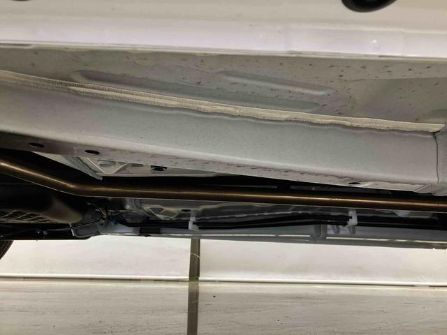 タント Ｘ　スマートアシスト付き　オートライト・ハイビーム　ＬＥＤヘッドランプ　コーナーセンサー　両側スライドドア・片側電動　電動パーキングブレーキ　ブレーキホールドシステム　キーフリーシステム（30枚目）