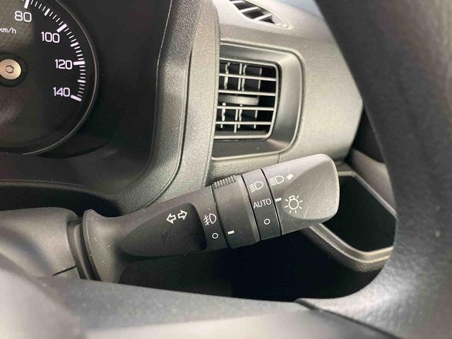 アトレー ＲＳ　スマートアシスト付き　パートタイム４ＷＤ　衝突回避支援ブレーキ　誤発進抑制制御機能　オートライト・ハイビーム　パワーウィンドウ　両側電動スライドドア　アダプティブクルーズコントロール（18枚目）