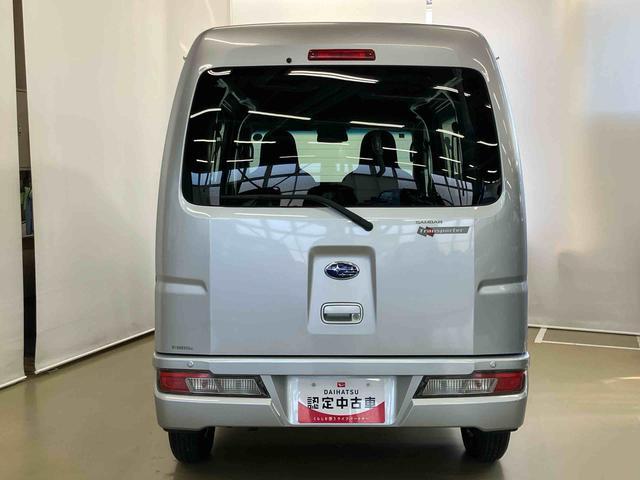 サンバーバン トランスポータースマートアシスト　ラジオ付き　両側スライドドア　キーレスエントリー　パートタイム４ＷＤ　スペアタイヤ付き　後席フルフラットシート　オートハイビーム　衝突回避支援ブレーキ　アイドリングストップ（5枚目）