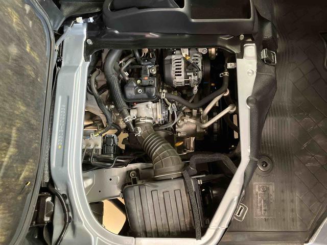 サンバーバン トランスポータースマートアシスト　ラジオ付き　両側スライドドア　キーレスエントリー　パートタイム４ＷＤ　スペアタイヤ付き　後席フルフラットシート　オートハイビーム　衝突回避支援ブレーキ　アイドリングストップ（16枚目）