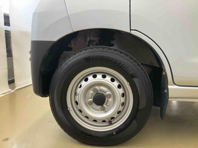 サンバーバン トランスポータースマートアシスト　ラジオ付き　両側スライドドア　キーレスエントリー　パートタイム４ＷＤ　スペアタイヤ付き　後席フルフラットシート　オートハイビーム　衝突回避支援ブレーキ　アイドリングストップ（25枚目）