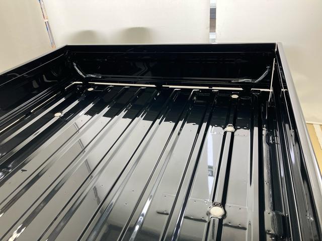 ハイゼットトラック ジャンボエクストラ　スマートアシスト付き　ディスプレイオーディオ付き　パートタイム４ＷＤ　ラジオ付き　オートライト・ハイビーム　衝突回避支援ブレーキ　誤発進抑制制御機能　コーナーセンサー　アイドリングストップ（32枚目）