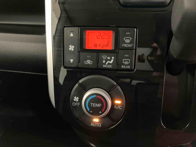 タント カスタムＸ　トップエディションＳＡＩＩ　スマートアシスト付き　ナビゲーションシステム付き　バックカメラ付き　両側スライド・片側電動　キーフリーシステム　ステアリングスイッチ　アイドリングストップ　オートライト　アルミホイール　オートエアコン（12枚目）