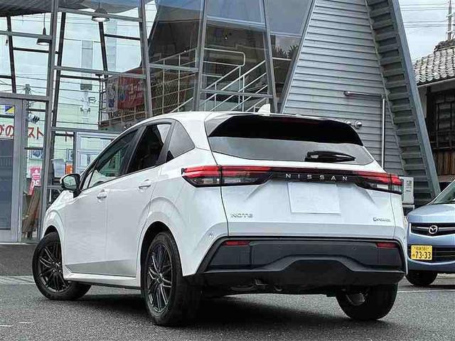 ノート X ユーザー買取★LEDヘッドライト★ナビ(MM222D-Le)★デジタルインナーミラー★ドラレコ★プロパイロット★ディーラーOPナビ★Rカメラ★全周囲モニター★ウインカーミラー★ETC★衝突軽減システム(5枚目)