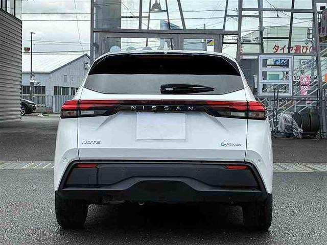 ノート X ユーザー買取★LEDヘッドライト★ナビ(MM222D-Le)★デジタルインナーミラー★ドラレコ★プロパイロット★ディーラーOPナビ★Rカメラ★全周囲モニター★ウインカーミラー★ETC★衝突軽減システム(8枚目)