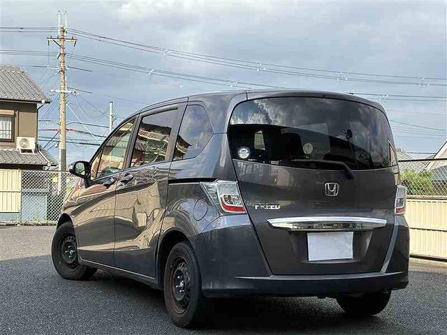 フリード G ジャストセレクション ユーザー買取・ディーラーオプションナビ・左側パワースライドドア・スマートキー・ETC(13枚目)