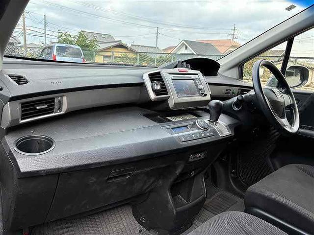 フリード G ジャストセレクション ユーザー買取・ディーラーオプションナビ・左側パワースライドドア・スマートキー・ETC(26枚目)