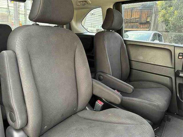 フリード G ジャストセレクション ユーザー買取・ディーラーオプションナビ・左側パワースライドドア・スマートキー・ETC(31枚目)