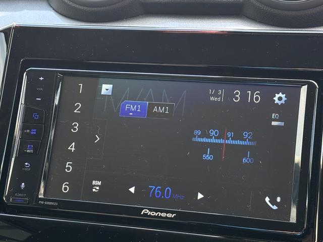 スイフト ハイブリッドＭＧ　ユーザー買取　純正ディスプレイオーディオ（ＰＶＨ－９３００ＤＶＳＺＳ）　バックカメラ　ＢＳＭ　衝突軽減システム　レーンキーピング　ＥＴＣ　スペアスマートキー（8枚目）