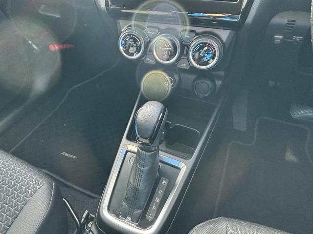 スイフト ハイブリッドＭＧ　ユーザー買取　純正ディスプレイオーディオ（ＰＶＨ－９３００ＤＶＳＺＳ）　バックカメラ　ＢＳＭ　衝突軽減システム　レーンキーピング　ＥＴＣ　スペアスマートキー（23枚目）