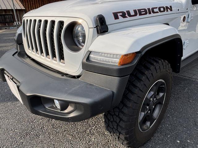 ジープ・グラディエーター ルビコン　メーカーオプションナビ・Ｆカメラ・Ｒカメラ・衝突軽減システム・レーンキーピング・レーダークルーズ・シートヒーター・禁煙車・ワンオーナー・電格ミラー・ウインカーミラー・（45枚目）