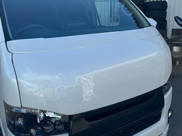 ハイエースバン スーパーGL☆ライトカスタム☆Fリップ☆悪顔ボンネット☆ヘッドライトインナーキャンディペイント☆ローダウン☆20インチアルミ☆フルLEDテール☆ベットキット☆ナビフルセグTV☆ETC☆バックカメラ(3枚目)