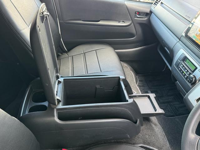 ハイエースバン スーパーGL☆ライトカスタム☆Fリップ☆悪顔ボンネット☆ヘッドライトインナーキャンディペイント☆ローダウン☆20インチアルミ☆フルLEDテール☆ベットキット☆ナビフルセグTV☆ETC☆バックカメラ(57枚目)