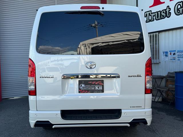 ハイエースバン スーパーGL ダークプライムII TRDフロントバンパーガード☆サイドステップ☆リアスポイラー☆マッドフラップ☆K3オリジナル16インチアルミ☆悪顔ボンネット☆ワイパーガード☆ナビTV・FDモニター☆360°カメラ☆ETC☆両側PS(8枚目)