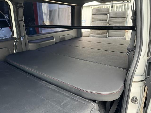 ハイエースバン スーパーGL ダークプライムII TRDフロントバンパーガード☆サイドステップ☆リアスポイラー☆マッドフラップ☆K3オリジナル16インチアルミ☆悪顔ボンネット☆ワイパーガード☆ナビTV・FDモニター☆360°カメラ☆ETC☆両側PS(29枚目)