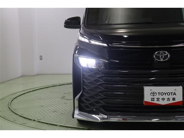 �㉺�Q�i�ɕ�����đ��݊��̂���w�b�h���C�g�͊��ɗD�����o�ϓI�Ȃk�d�c�B���̖͂��邳�����m���ē_���E��������I�[�g���C�g���ځB�I�[�g�n�C�r�[�����������Ă���̂ŁA�ʓ|�ȃw�b�h���C�g�̐ؑւ��͕s�v�ł��B