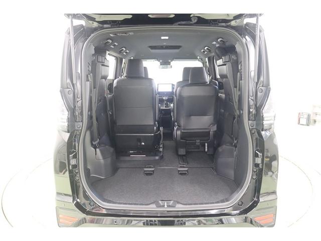 �R��ڂ����ˏグ�i�[�Ȃ̂ŁA�t���A�Ɋ������X�b�L���Ƃ��Ă��܂��B�J�����̓X�N�G�A�^�Ȃ̂Ŕw�̍����ו����ςݍ��݂₷���ł���B