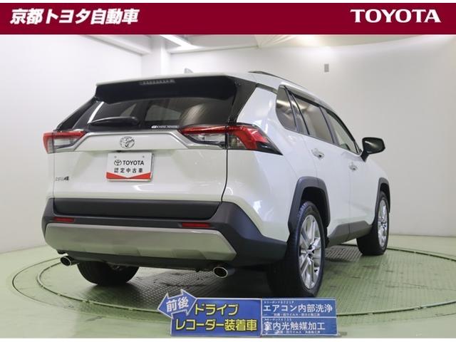 RAV4 G Zパッケージ 横滑り防止 キーレスエントリー スマキー クルコン ETC付 リヤカメラ 助手席エアバッグ 整備記録簿 アルミ LEDランプ オートエアコン 盗難防止システム メモリ-ナビ ナビ エアバッグ ABS(3枚目)