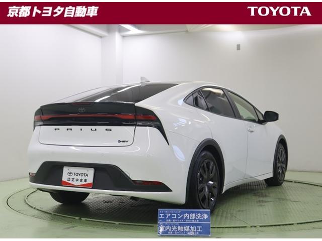 プリウス Ｘ　Ｂモニ　フルセグテレビ　ＤＶＤ再生　メディアプレイヤー接続　ＬＥＤ　ＥＳＣ　ＡＣ１００Ｖ　ナビ＆ＴＶ　盗難防止装置　エアコン　パワーウィンドウ　ＥＴＣ　キーレス　ＡＢＳ　メモリーナビ　サイドエアバック（3枚目）