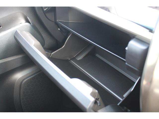 2.5S タイプゴールドII 登録済未使用車 Wサンルーフ ACコンセント パワーバックドア 三眼LEDヘッドライト ディスプレイオーディオ プリクラッシュ レーダークルーズ ハーフレザー レーントレーシング(31枚目)