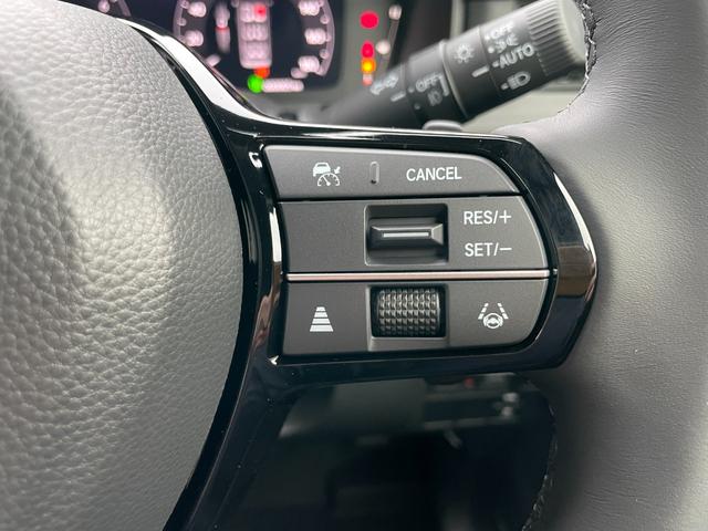 ステップワゴン スパーダ　マルチビュー　ブラインドスポットモニター　電動リヤゲート　シートヒーター　オットマン　ホンダセンシング　ＬＥＤライト　両側電動スライドドア　パーキングセンサー　三列目格納シート（34枚目）