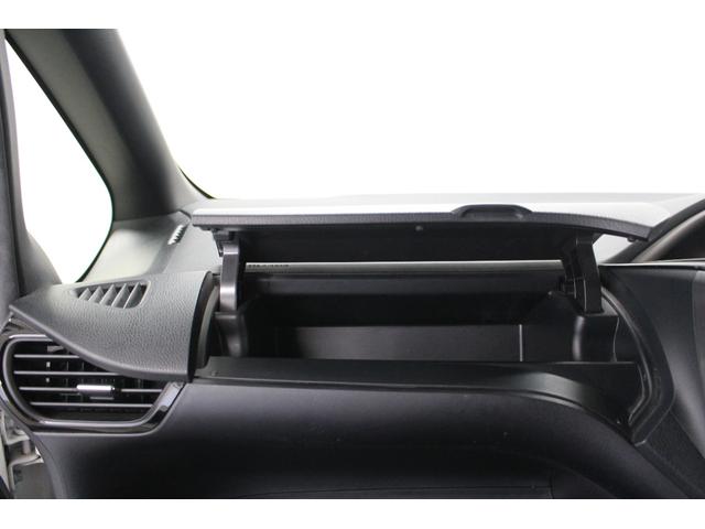 ヴォクシー ＺＳ　煌　アルパイン１０型ナビゲーション　後席モニター　両側電動スライドドア　ＬＥＤライト　キャプテンシート　衝突軽減ブレーキ　車線逸脱防止支援システム　バックモニター　クルーズコントロール（77枚目）