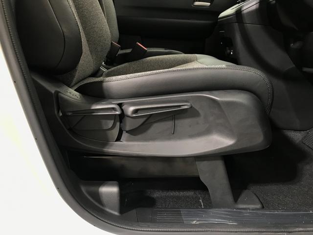 フリード ｅ：ＨＥＶエアー　ＥＸ　登録済未使用車　マルチビュー　シートヒーター　アダプティブクルーズ　後席サーキュレーター　衝突軽減ブレーキ　両側電動スライドドア　６人乗り　純正アルミホイール　ホンダセンシング　ブラインドスポット（36枚目）